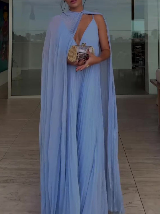 Conjunto de dos piezas de vestido largo plisado celeste y capa