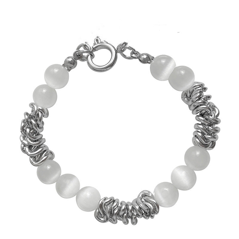 Pulsera trenzada con adornos