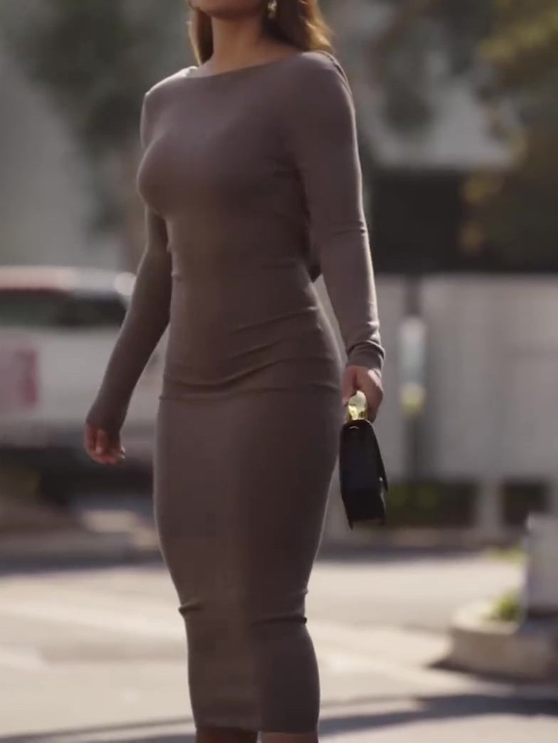 Vestido ajustado de manga larga sin espalda