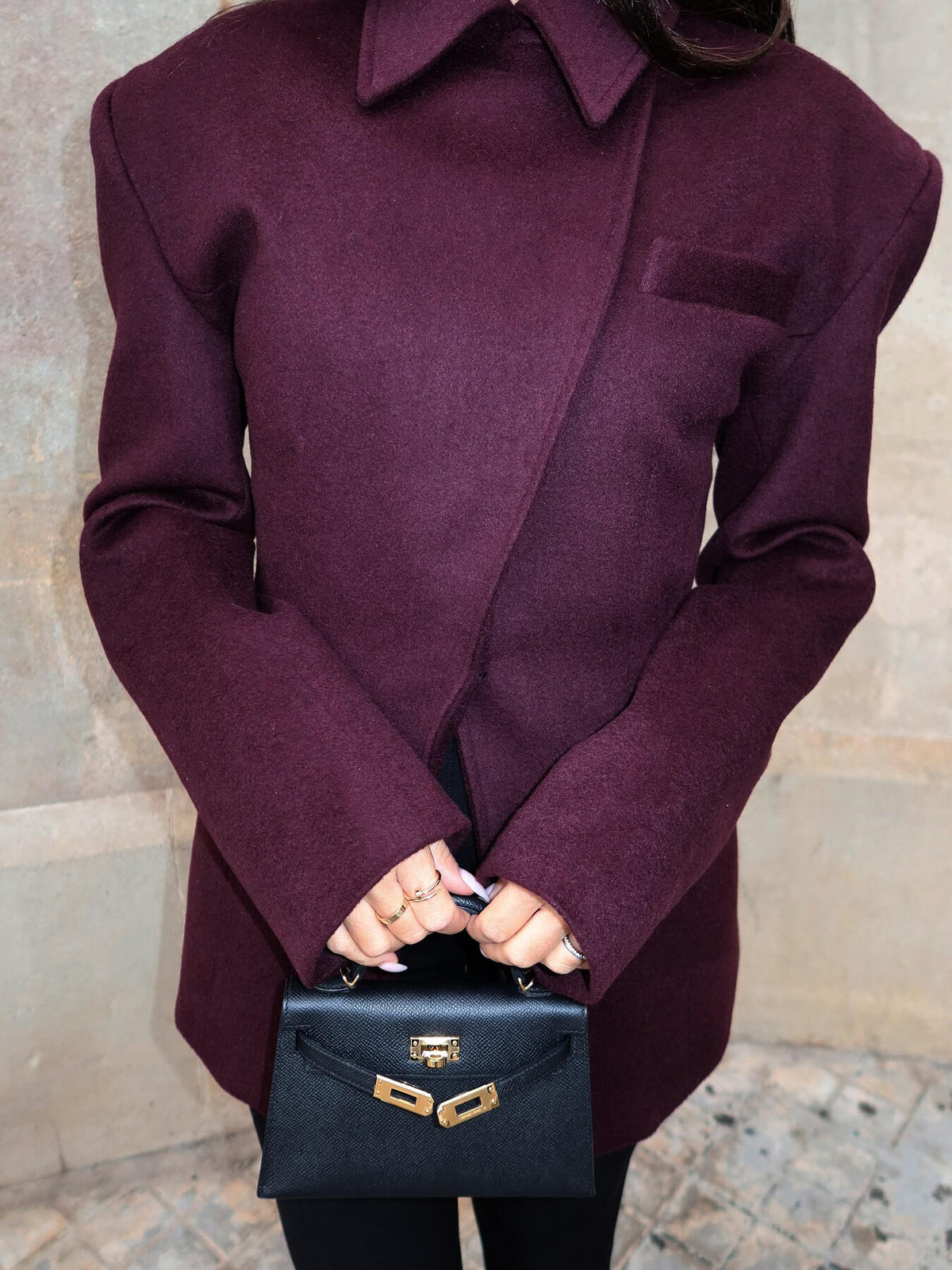 Blazer con tapeta cruzada burdeos