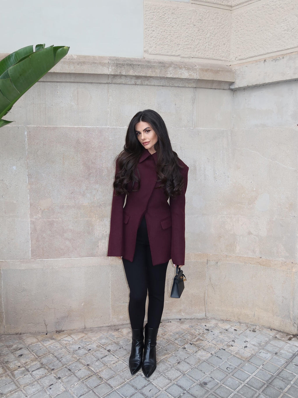Blazer con tapeta cruzada burdeos