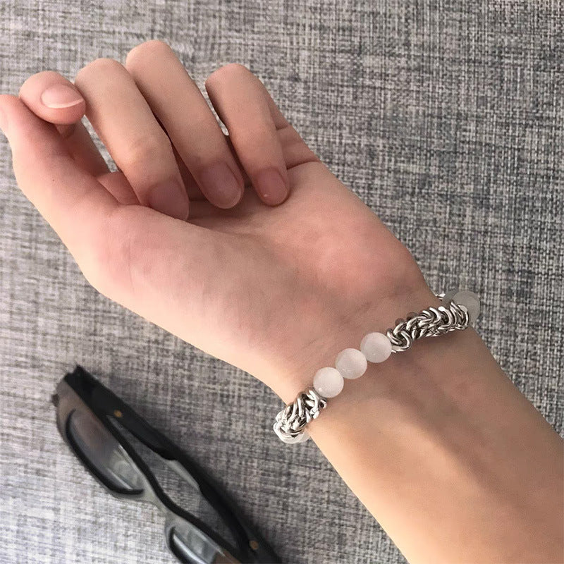 Pulsera trenzada con adornos