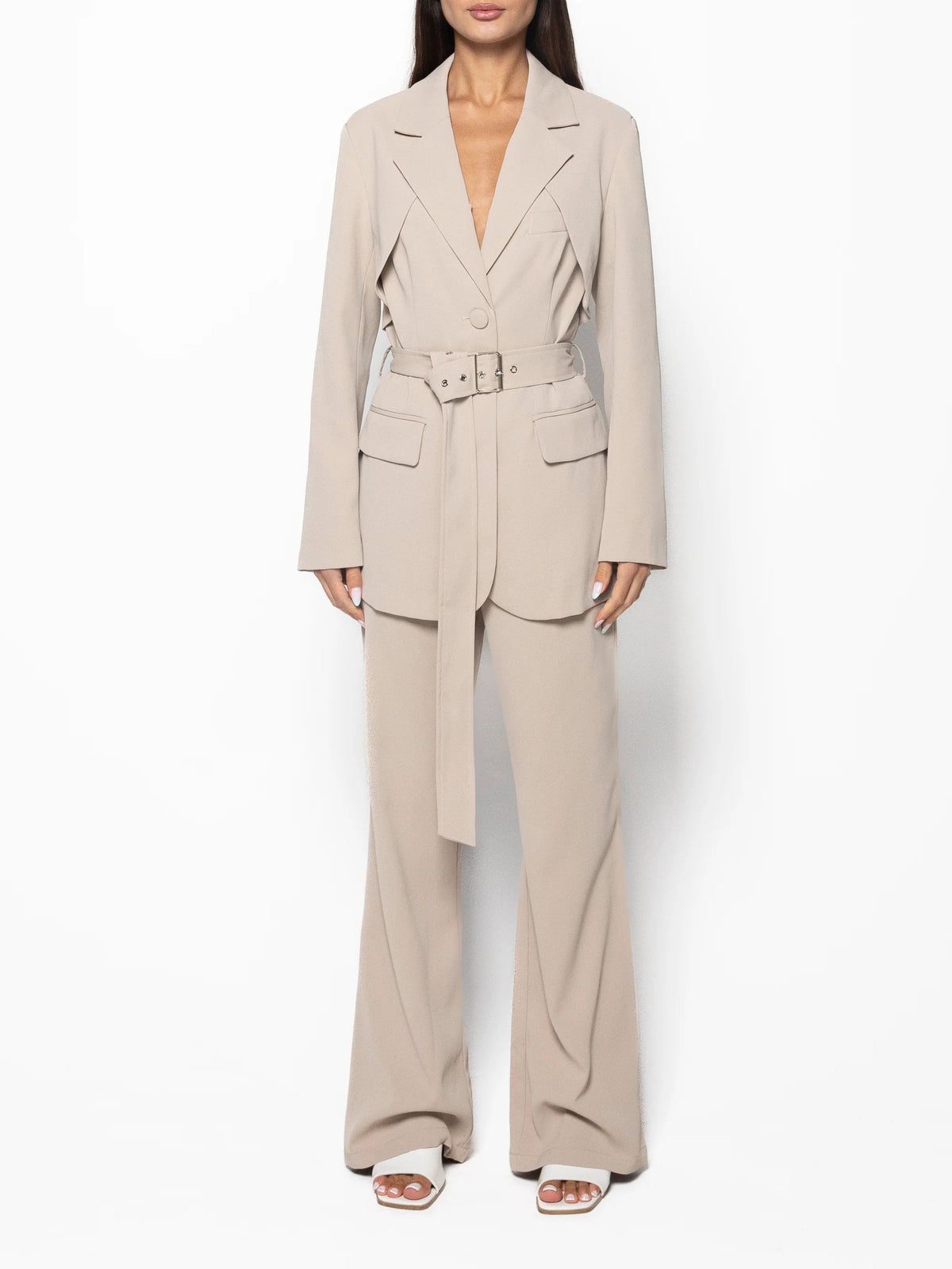Conjunto elegante de blazer con cinturón de color liso y pantalones de cintura alta